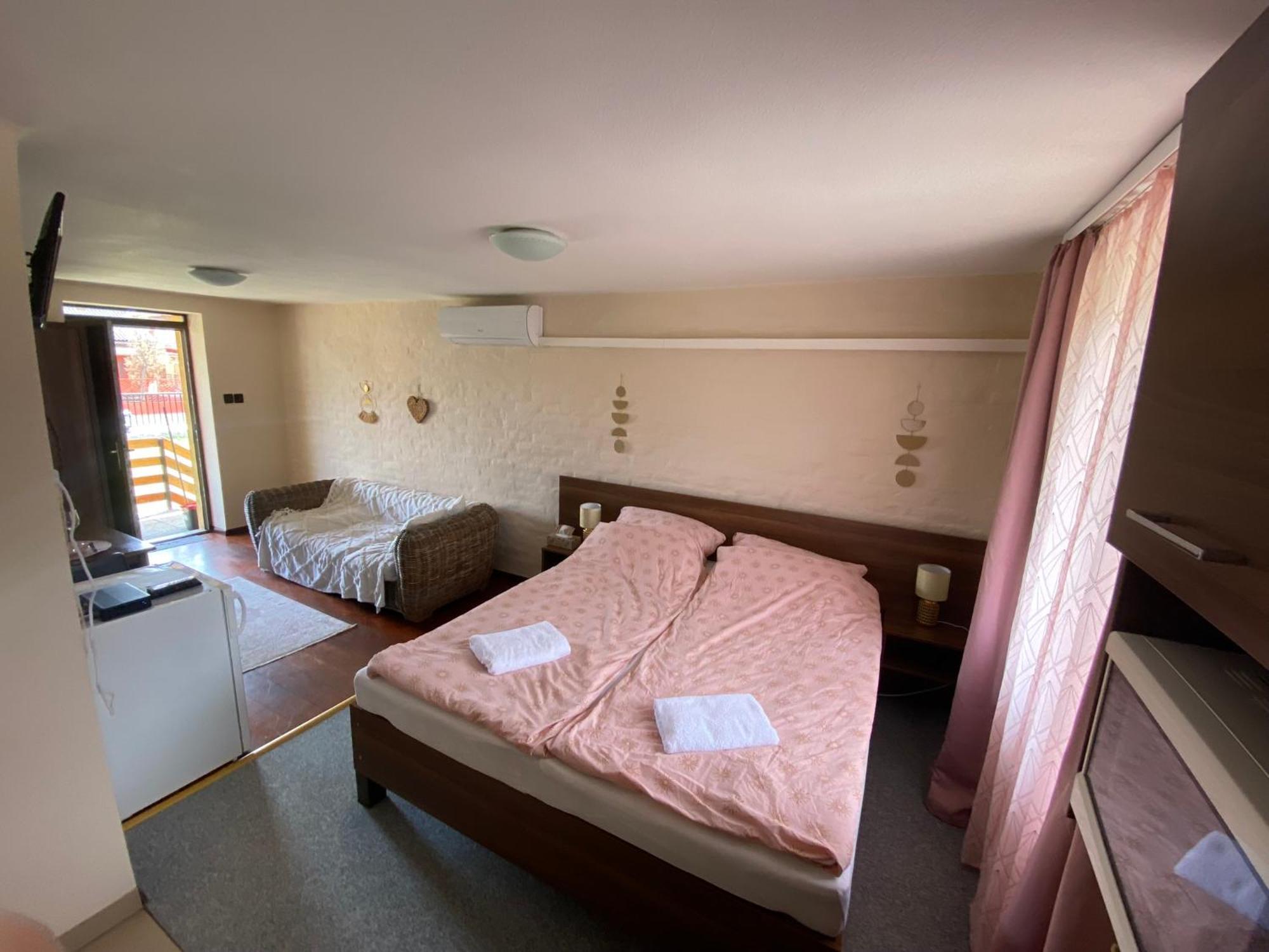 Summer Apartments Tiszakécske Εξωτερικό φωτογραφία